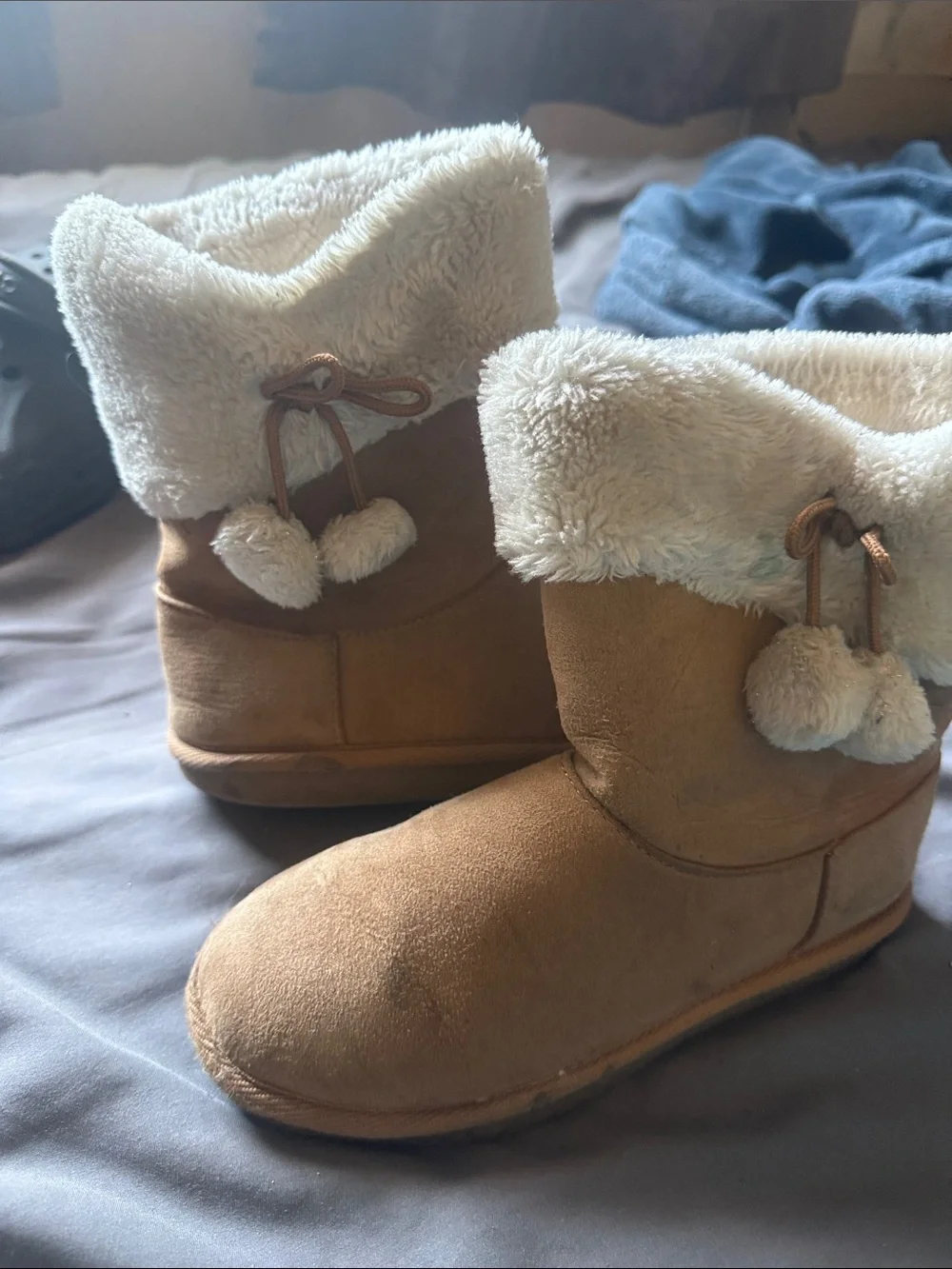 Cozy Faux-Sherpa Lined Girl's Boot - Tan